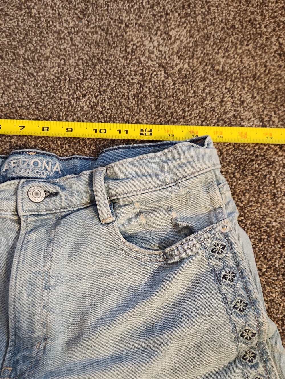 Arizona Jean Co - Highest Rise Mom Shorts - Size 10 - Picture 6 of 8